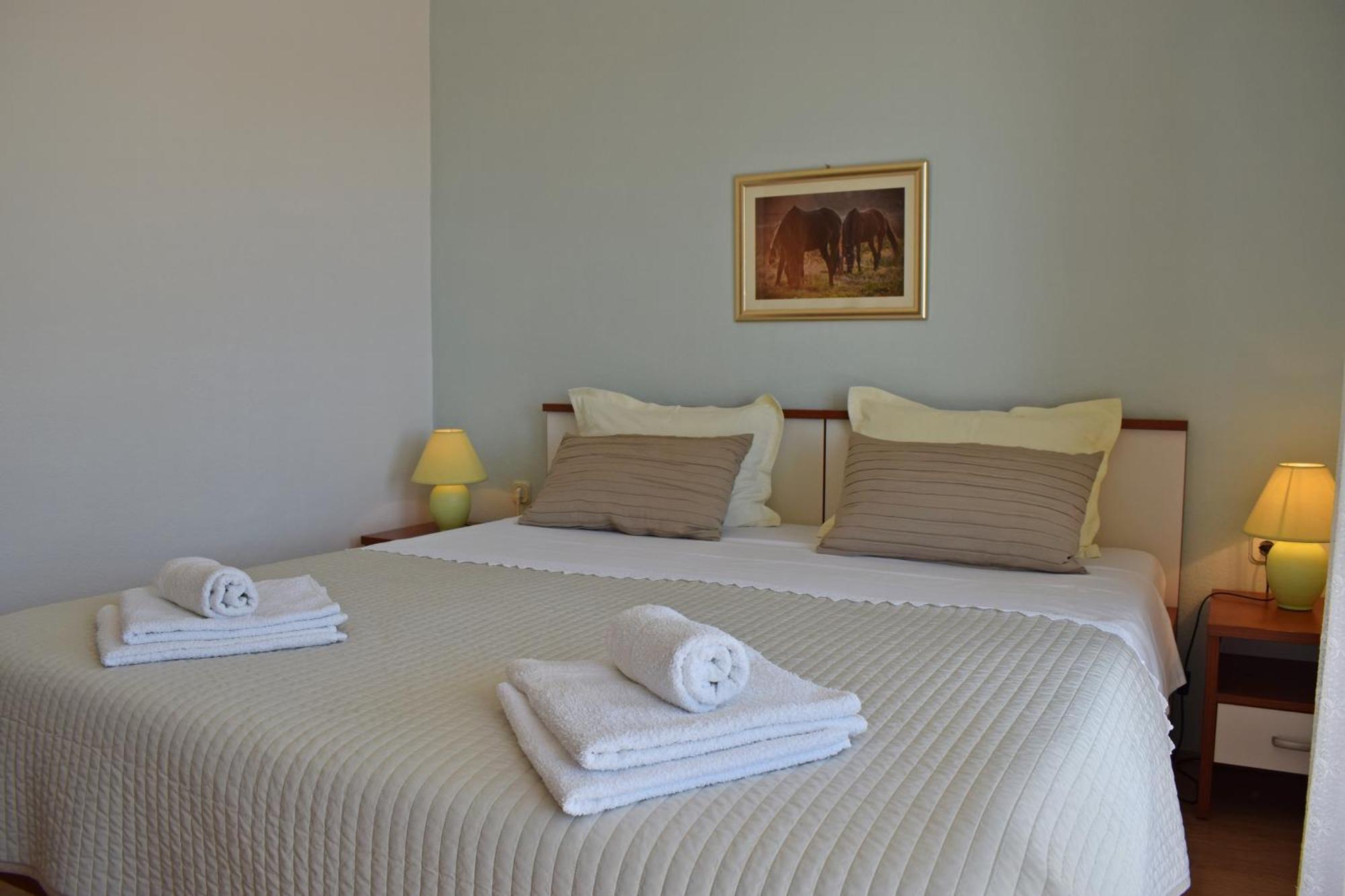 Lina Vrankovic Apartments Hvar Town Exterior photo