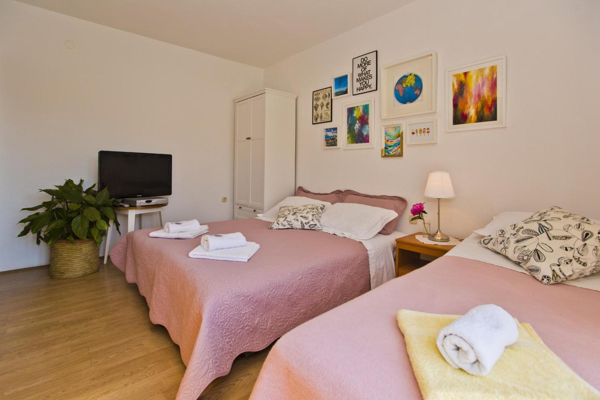 Lina Vrankovic Apartments Hvar Town Exterior photo